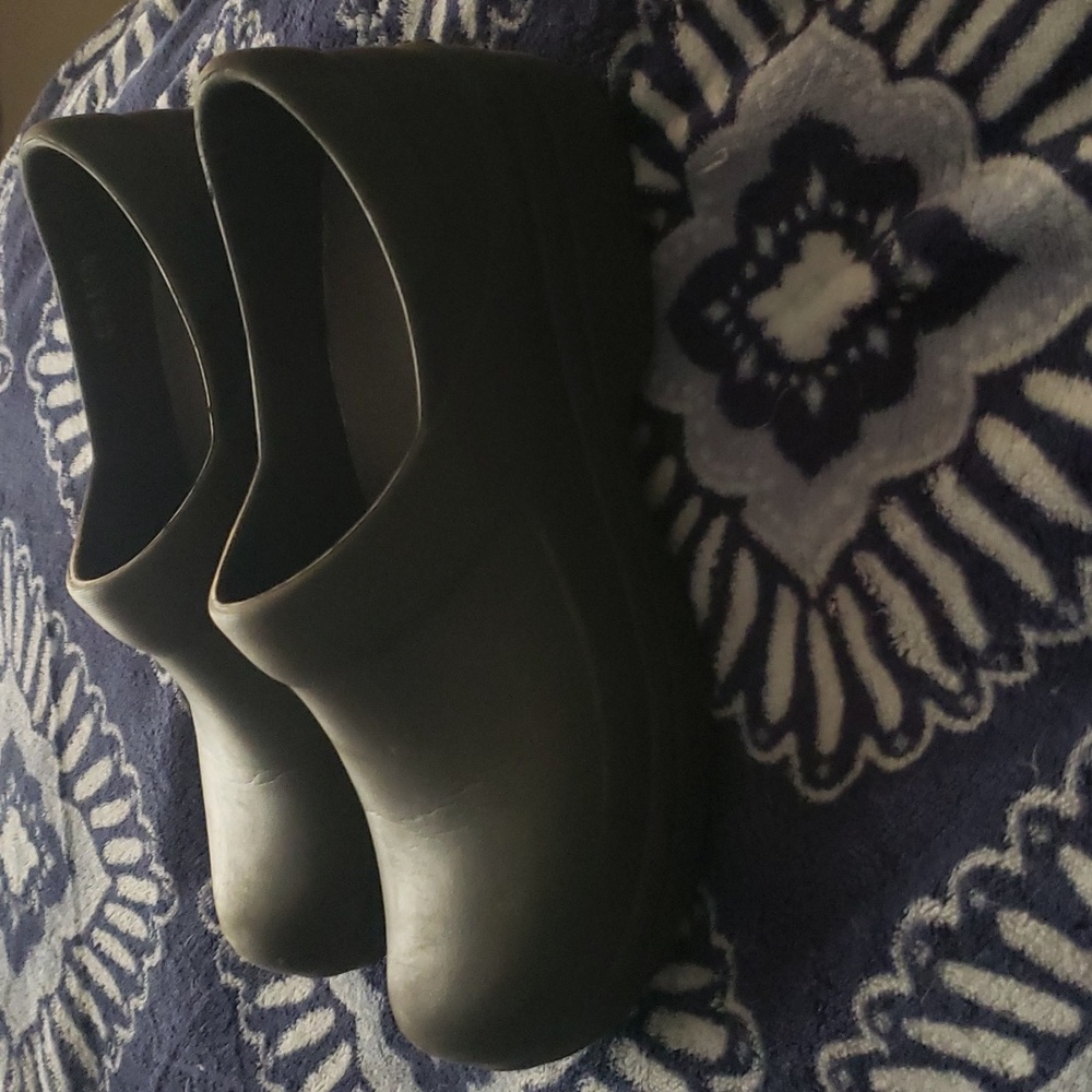 Black CROCS